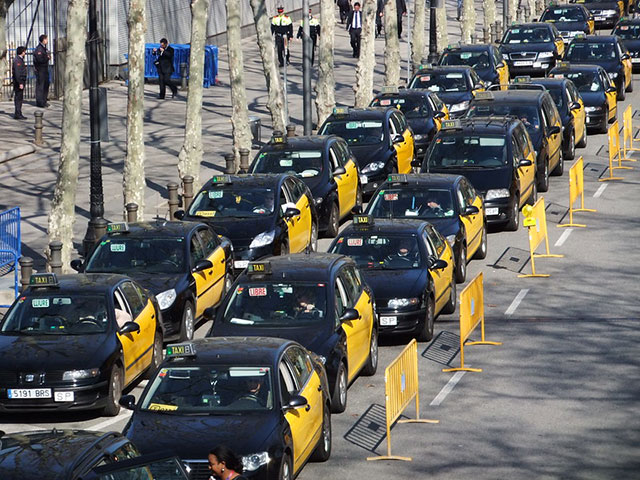 Black and Yellow Cabs in Barcelona