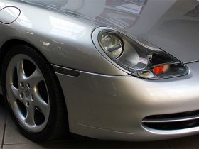Porsche repair shop